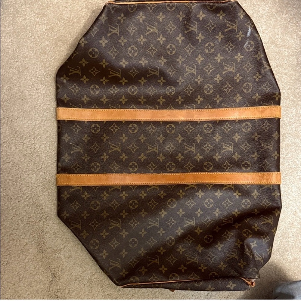 Louis Vuitton Brown Monogram Travel Duffel with Tan Trim - Picture 2 of 2